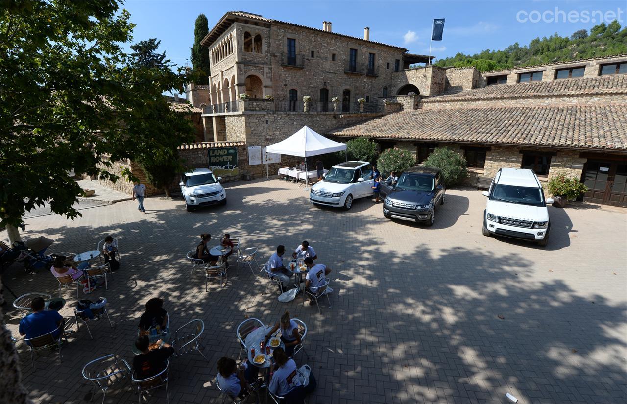 Exposición de los nuevos modelos de la marca en la zona de la masía. El buen tiempo, salvo el viernes por la noche, acompañó durante todo el fin de semana.