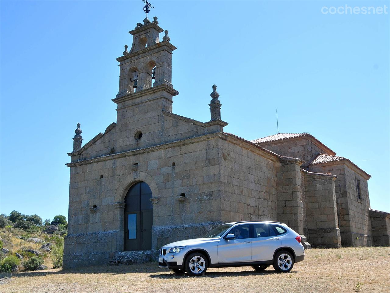 En la Cumbre del Berrocal se encuentra la Ermita de Nuestra Señora del Castillo.