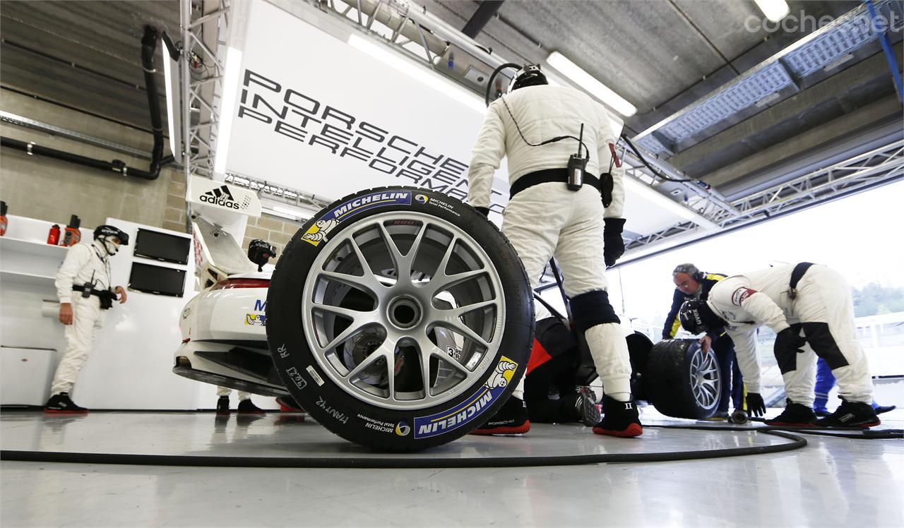 La firma francesa es una referencia en el mundo de la resistencia, es por ello que marcas como Porsche confían en ella para sus equipos oficiales tanto del WEC como del USCC.