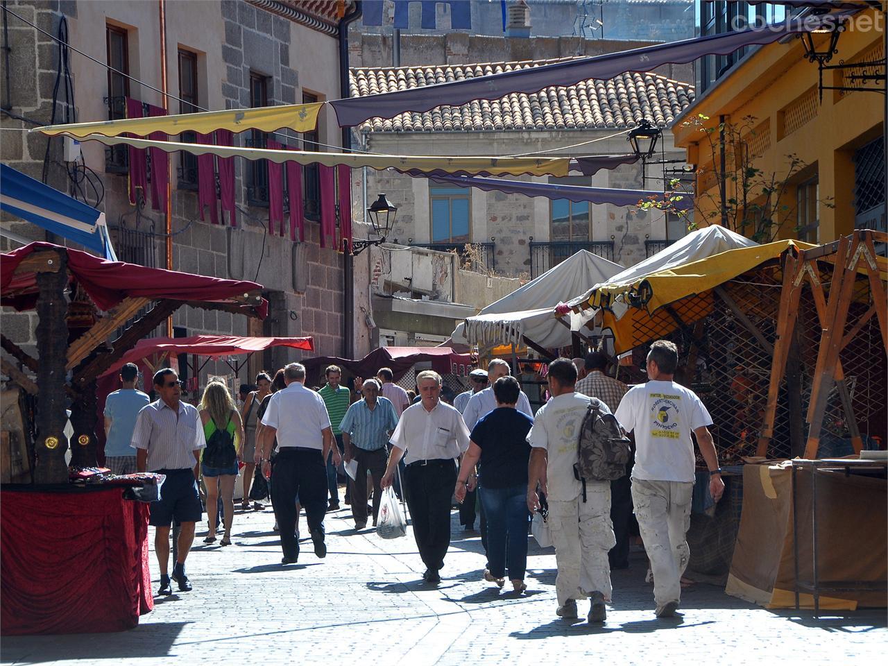 Pasear las calles de Ávila es una experiencia muy recomendable.