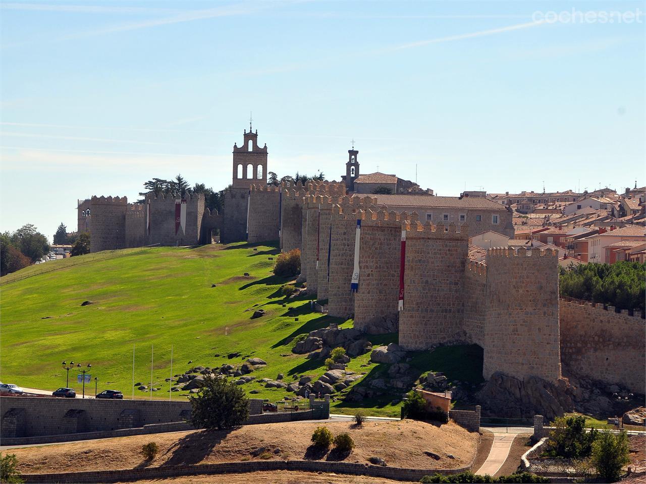 Vista de la muralla desde Los Cuatro Postes.