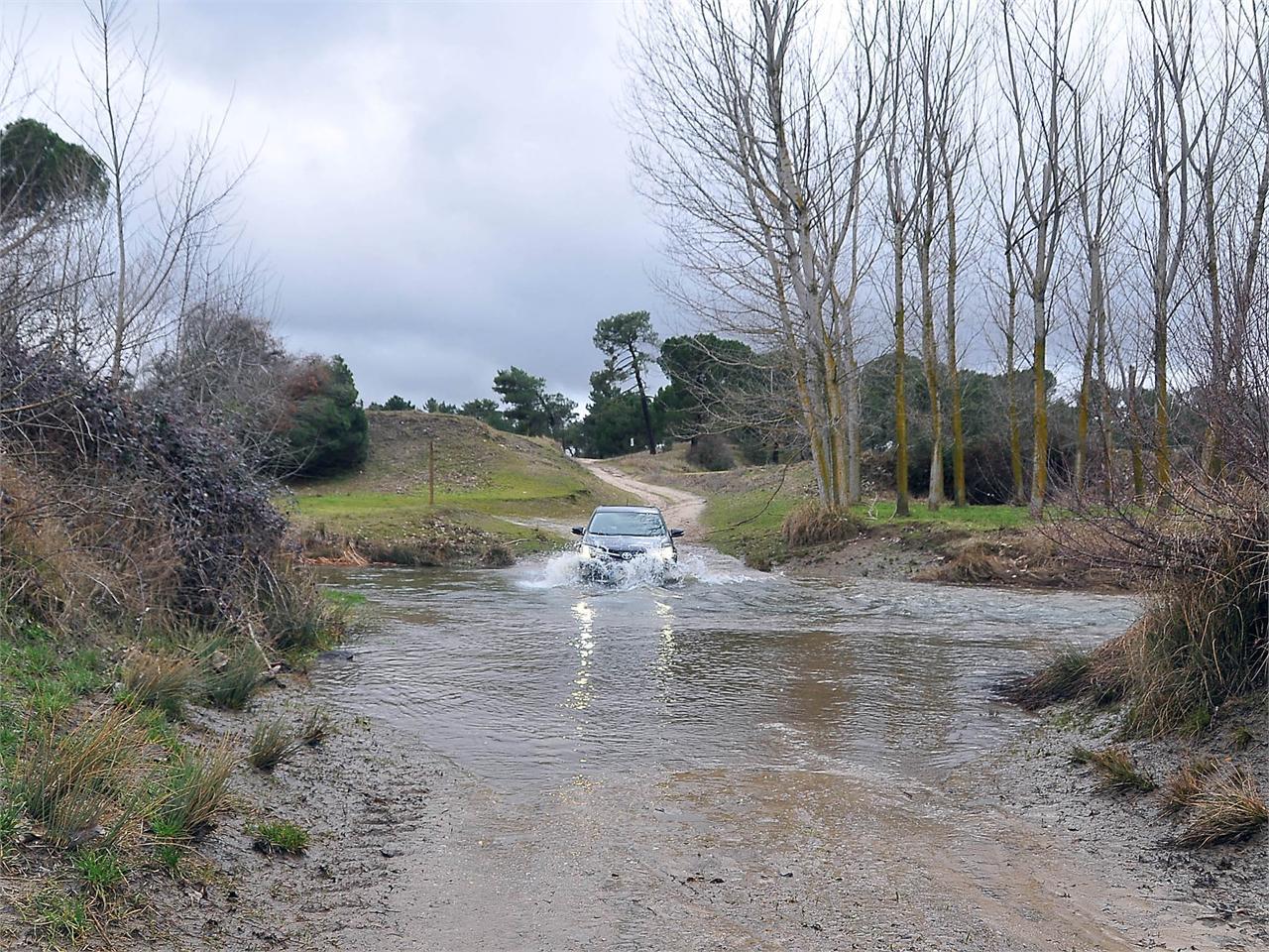 No falta un interesante vadeo en esta castellana ruta