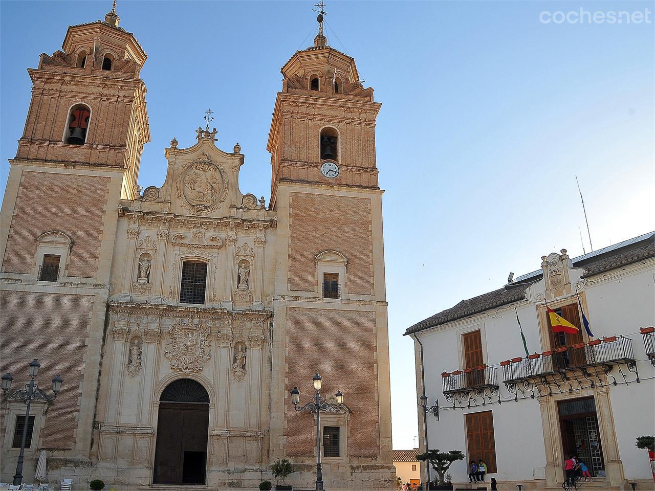 Ayuntamiento e Iglesia de la Encarnación