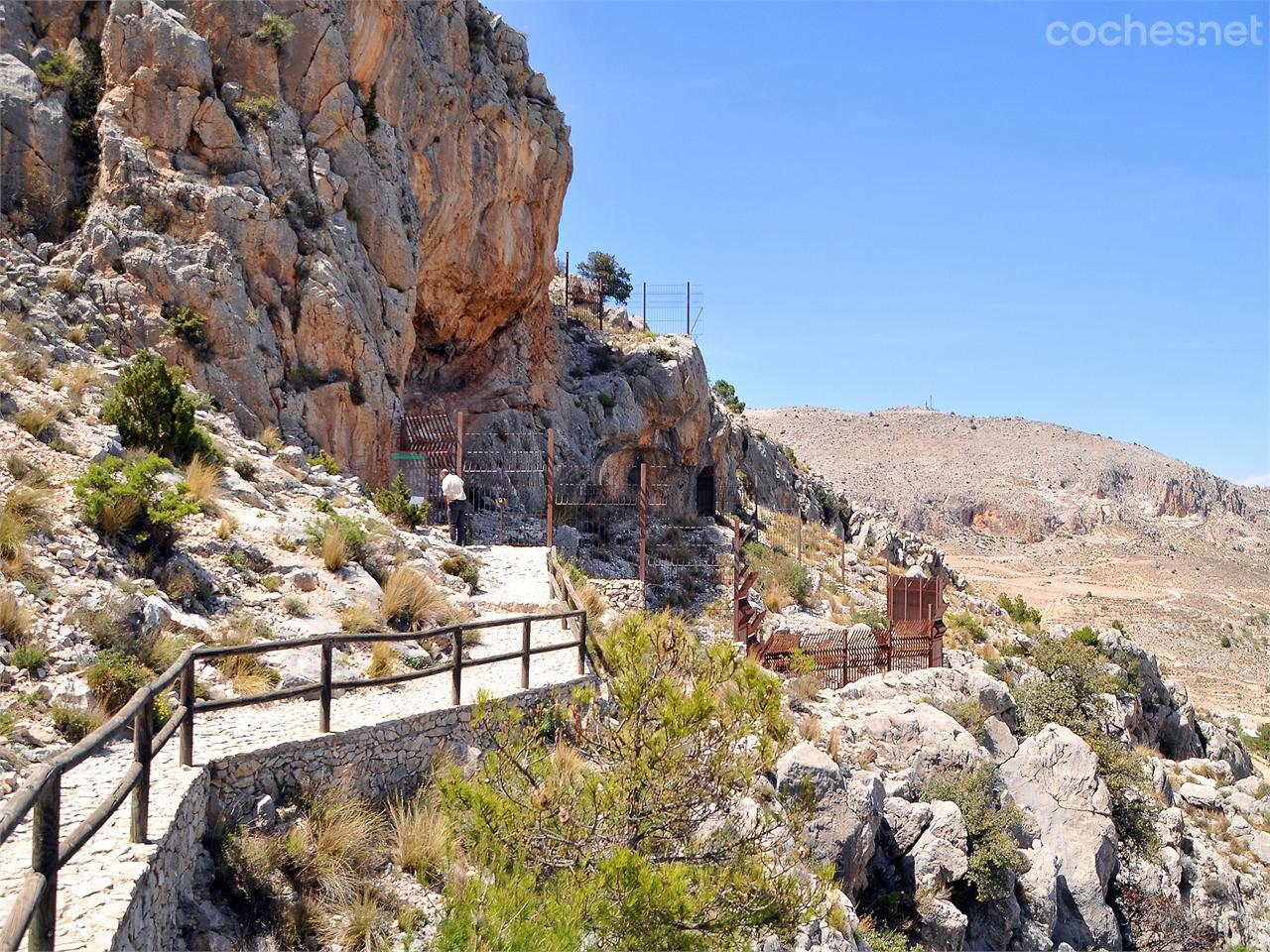 La Cueva de los Letreros, punto inicial de nuestra ruta