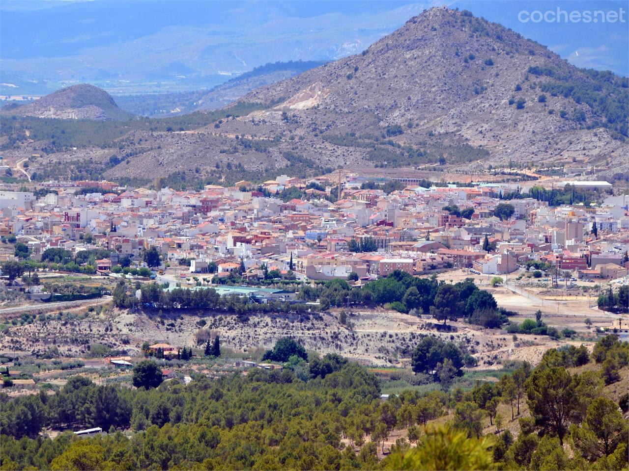 Nuestra primera vista de Calasparra, aún a varios km.