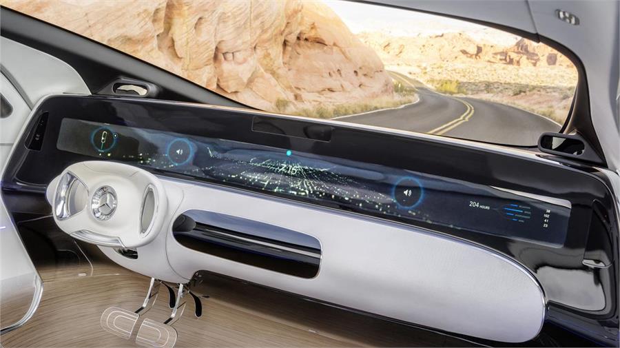 Este es el salpicadero digital del coche. El volante sólo emerge cuando nos apetece tomar los mandos.