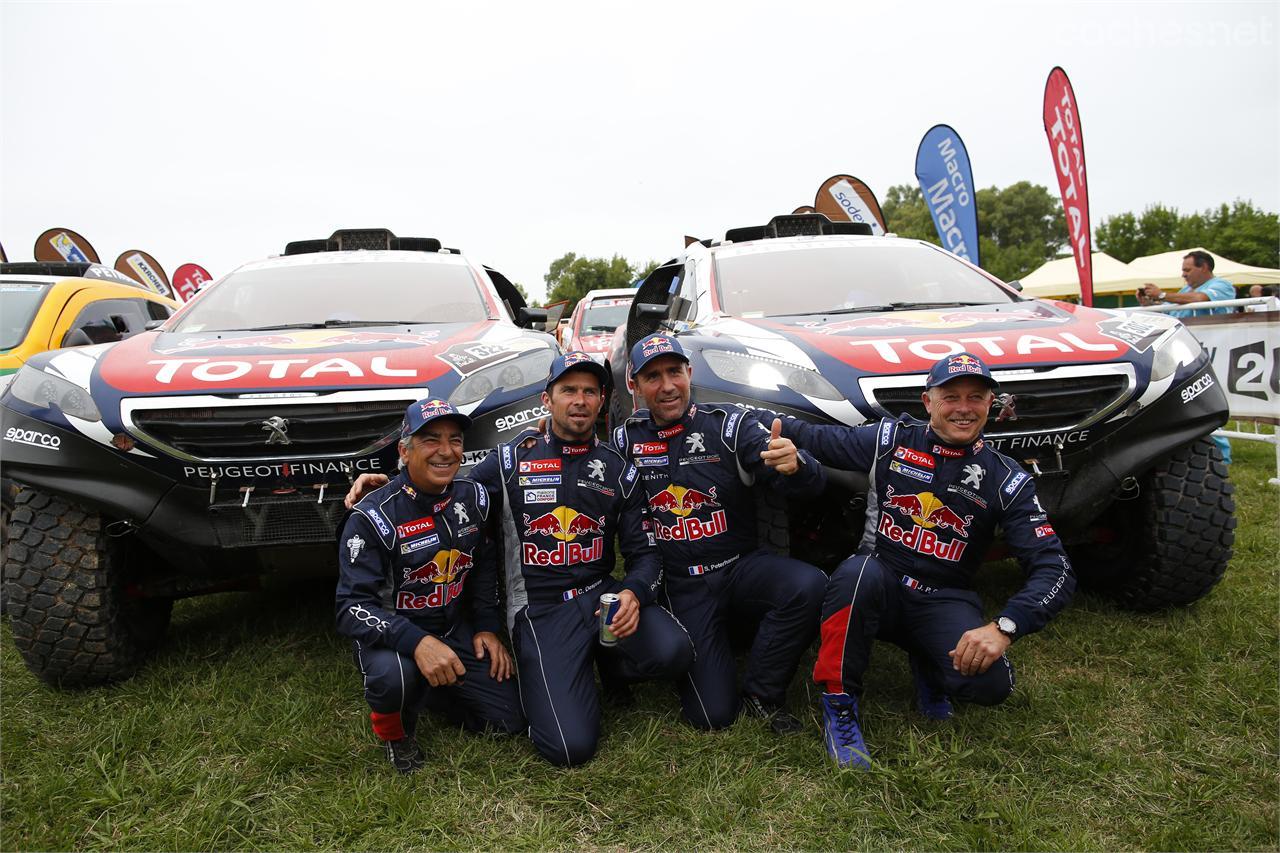 ¿La decepción del Dakar 2015? Quizá. Pero Peugeot volverá con mucha fuerza en 2016, como así promete la firma del león. 