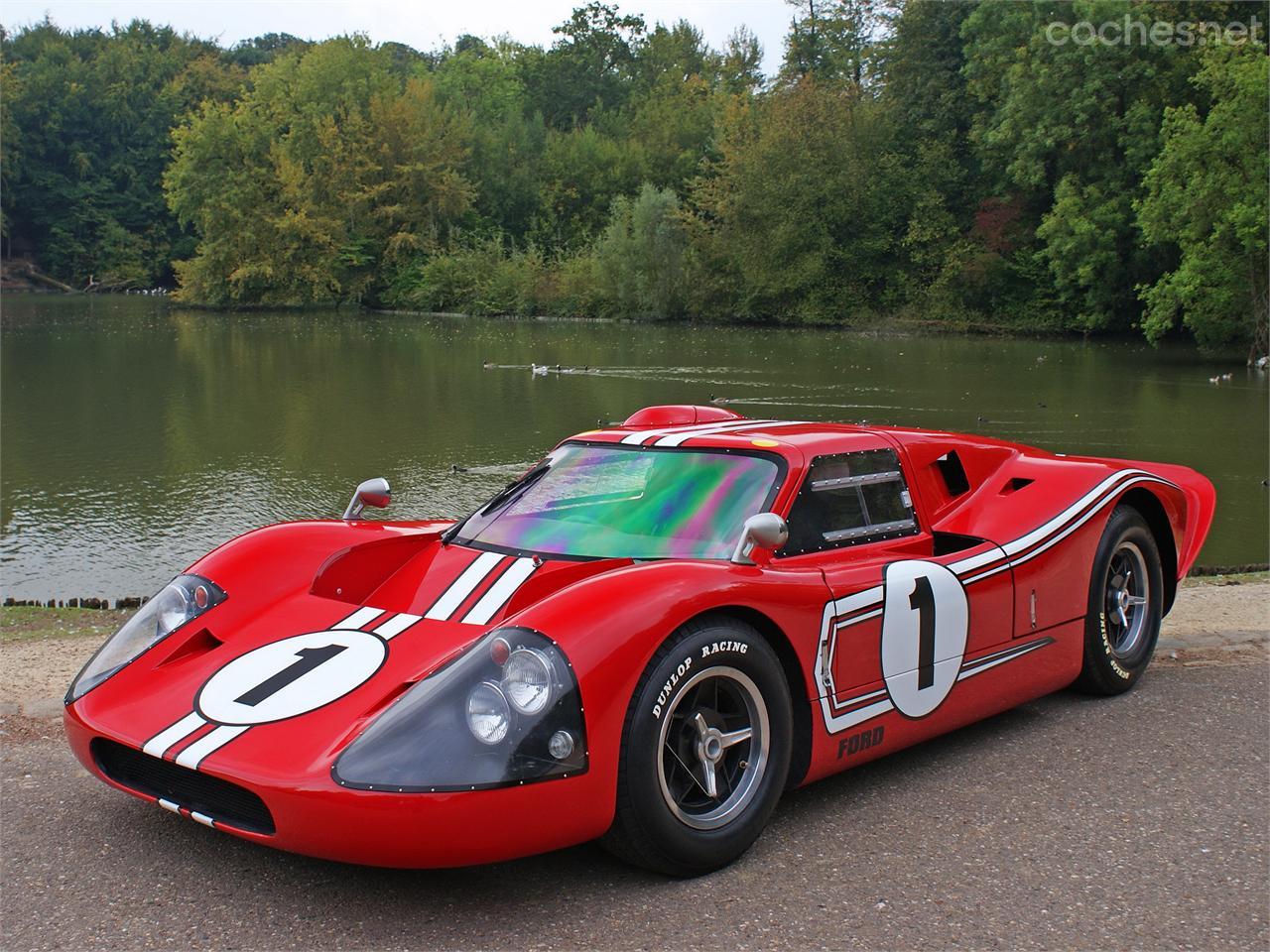 Este es el Ford MkIV con el que Dan Gurnye y A.J. Foyt ganaron las 24 Horas de Le Mans en 1967.