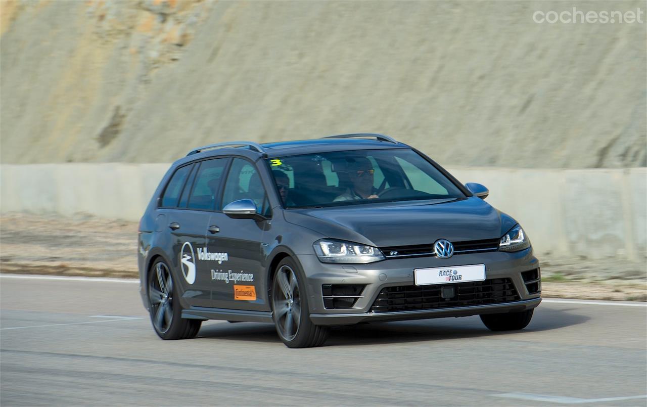 Con sus 300 CV y el sistema 4 Motion de tracción total, el Golf R Variant es ya una "máquina" importante que además podemos usar a diario con toda la familia. 