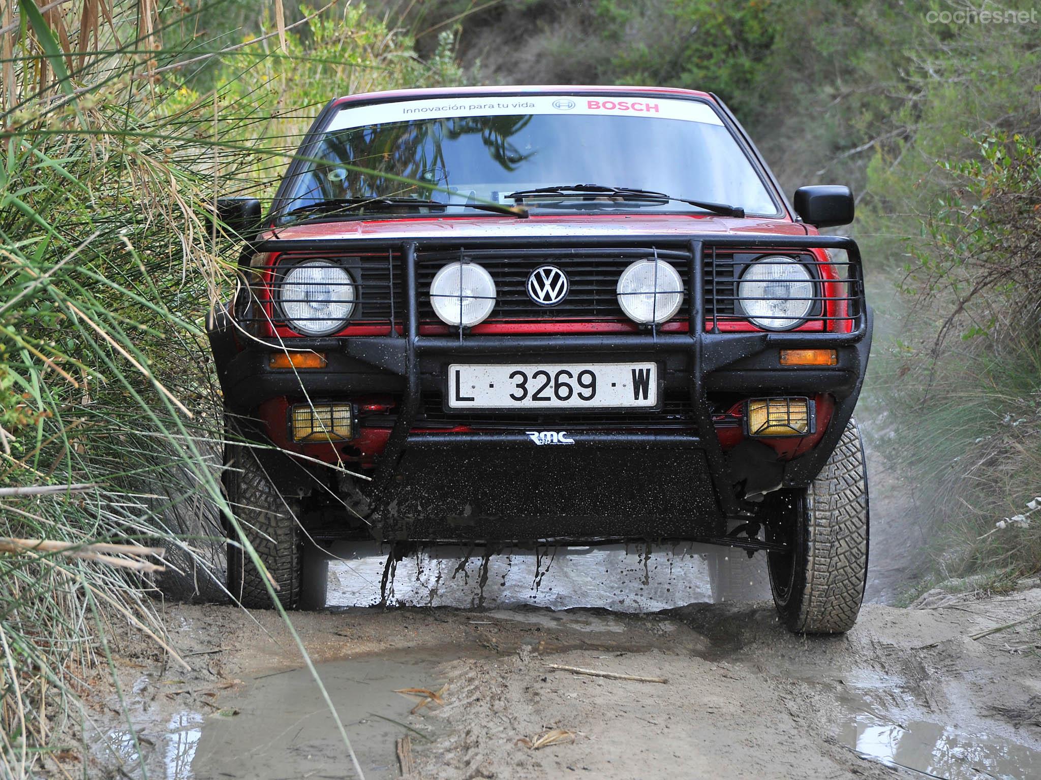 Miguel Ángel García y Mónica López llevaban su efectivo Golf Syncro a la tercera posición scratch y primeros en 4x4