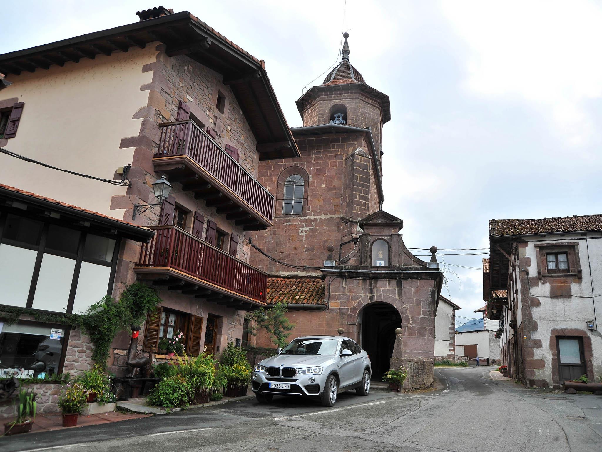 Iglesia de San Pedro, en Erratzu