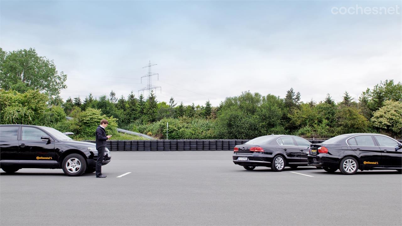 Continental está desarrollando un interesante sistema de estacionamiento automático.