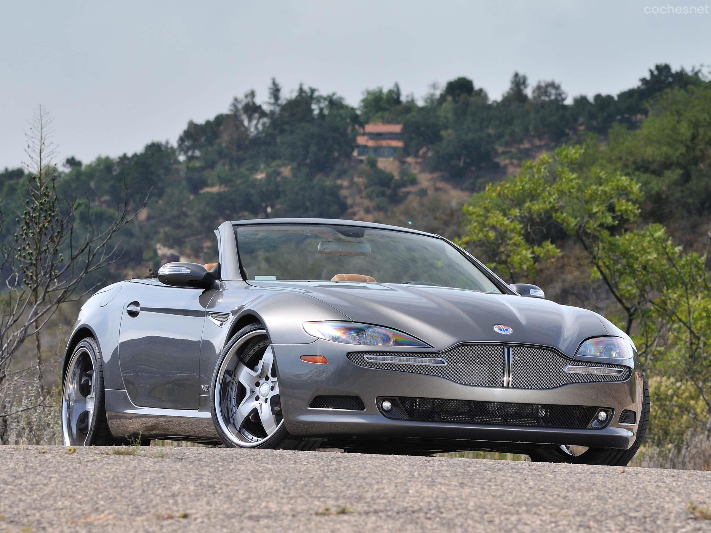 El Fisker Tramonto estaba basado en el Mercedes-Benz SL (R230) y lucía una carrocería de carbono de diseño un tanto peculiar.