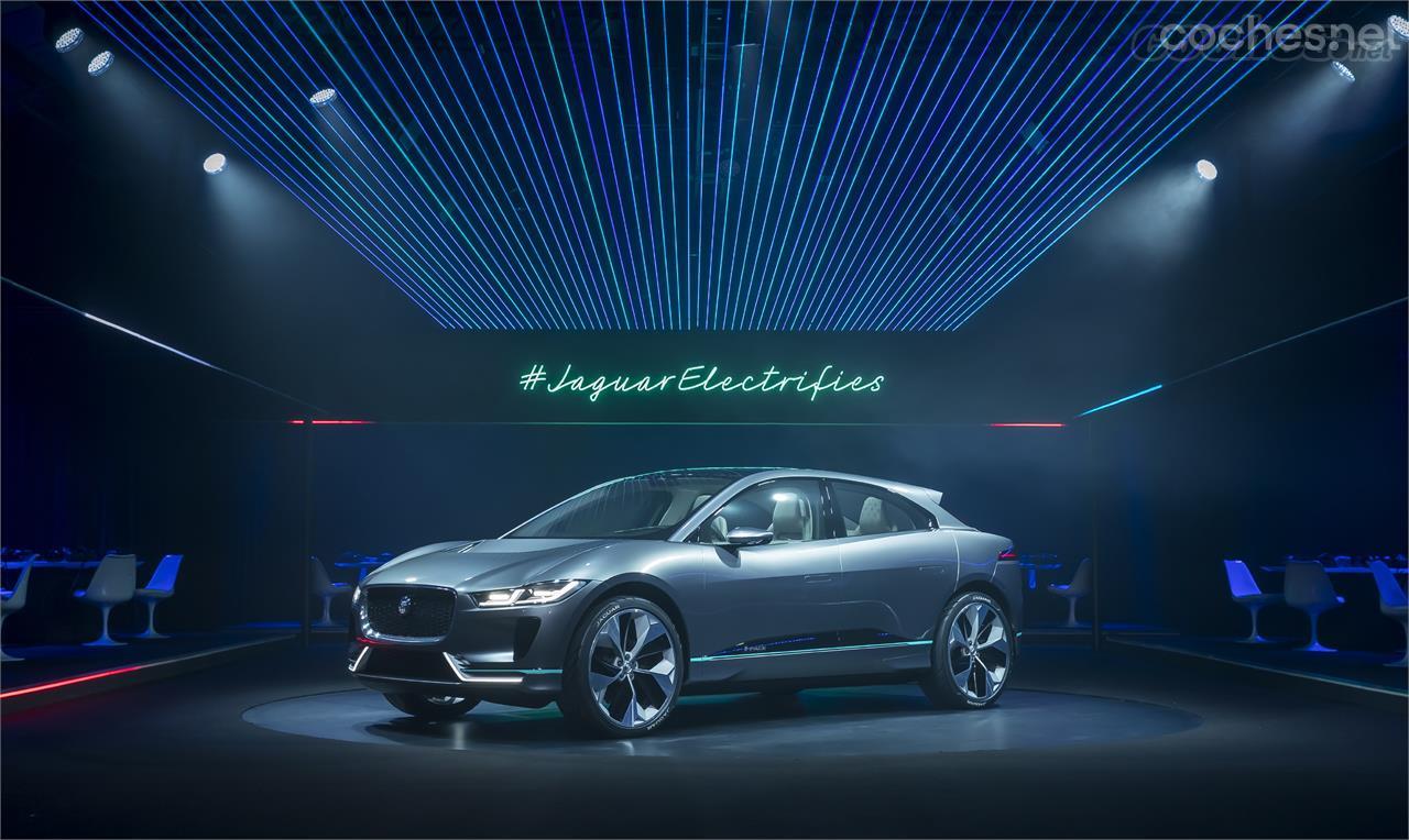 El Jaguar i-Pace se ha presentado en Los Angeles (EE.UU.), en una ceremonia previa a la inauguración del salón. 