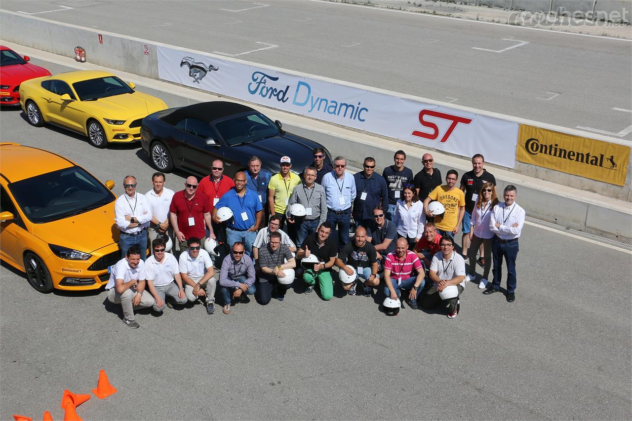 Estos son algunos de los participantes, entre unos 400, en la Ford Performance Driving Experience 2016.