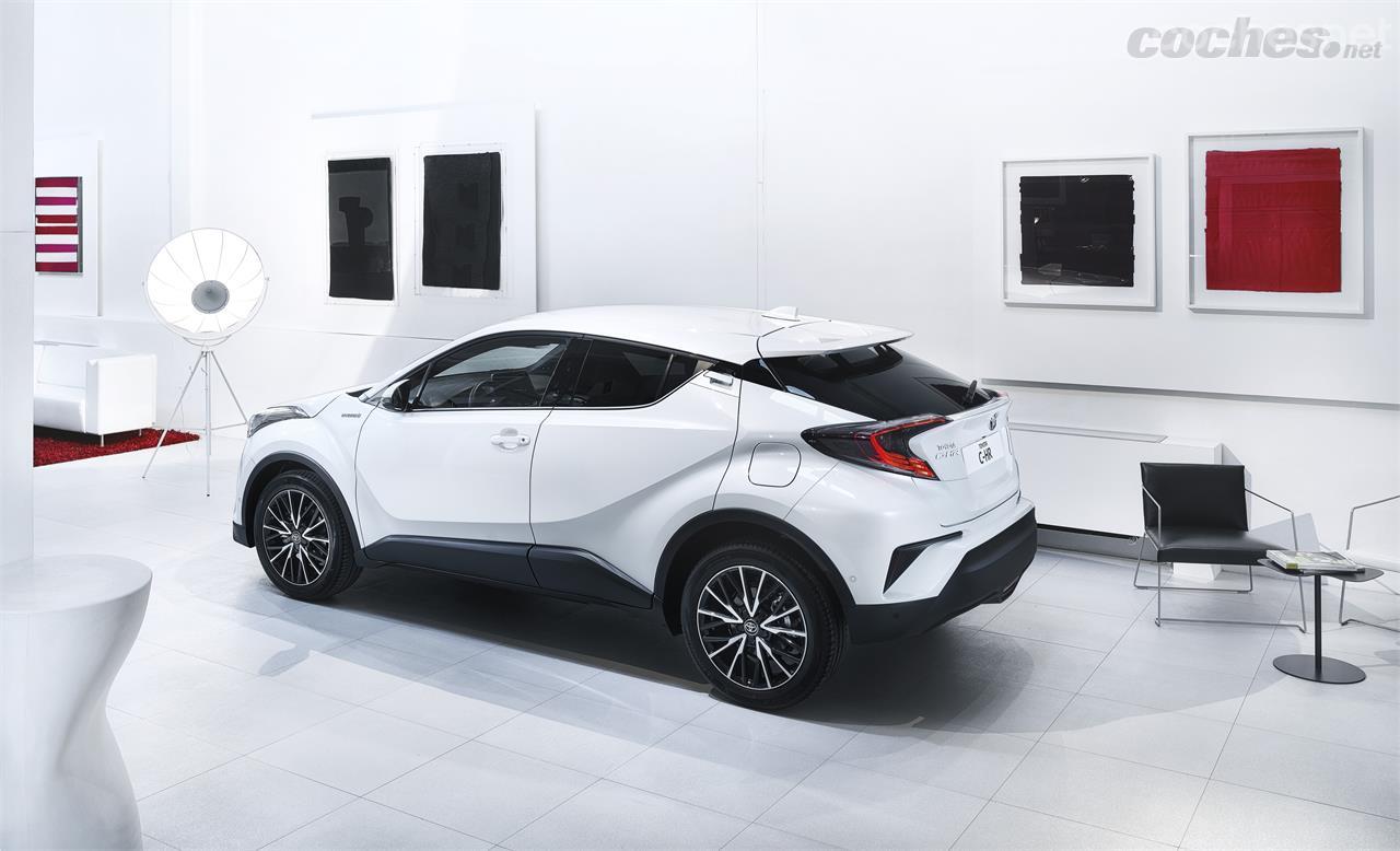 El Toyota C-HR crea un punto de inflexión en el diseño de Toyota, de ahora al futuro. 