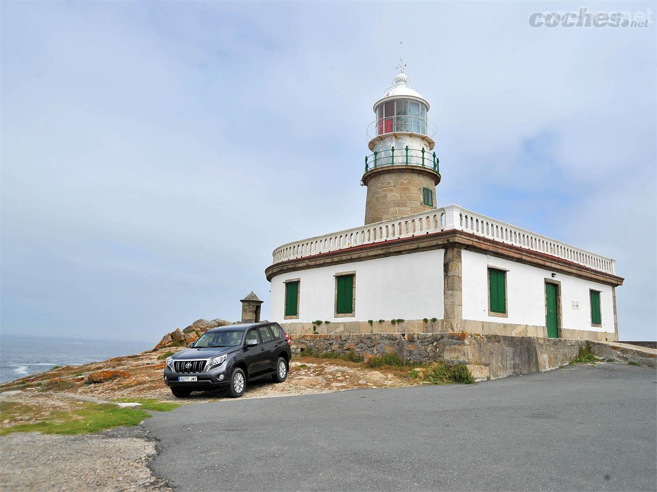 El faro de Corrubedo, otro de los atractivos de la zona