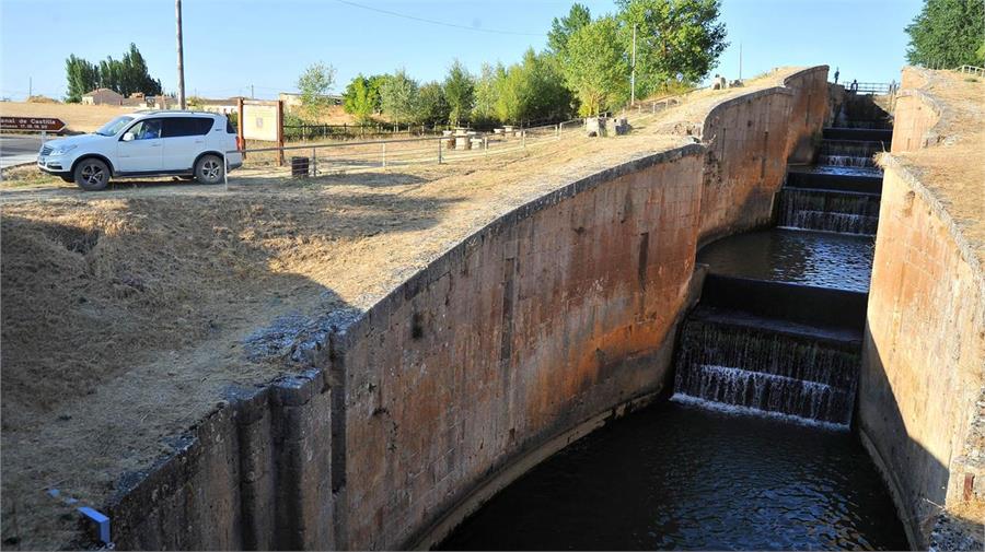 Esclusa 17-18-19-20, la única esclusa cuádruple de todo el canal