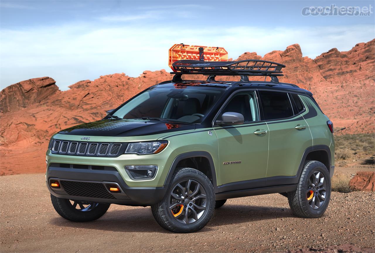 Sobre la base de Jeep Compass Trailhawk, este concept muestra cómo puede personalizarse este modelo con accesorios Mopar y Jeep Performance Parts. 