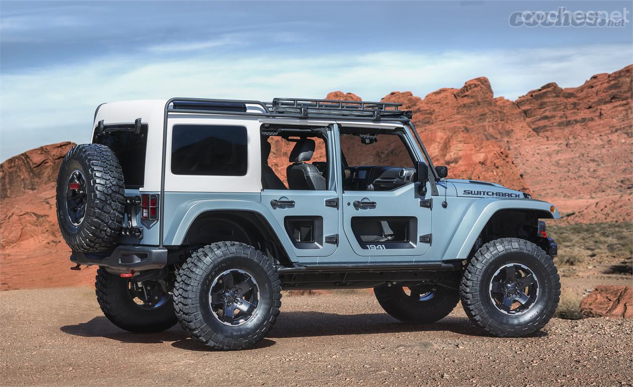 El Jeep Switchback es un Wrangler preparado a tope para el off-road, con un equipamiento específico para hacer TT nocturno. 