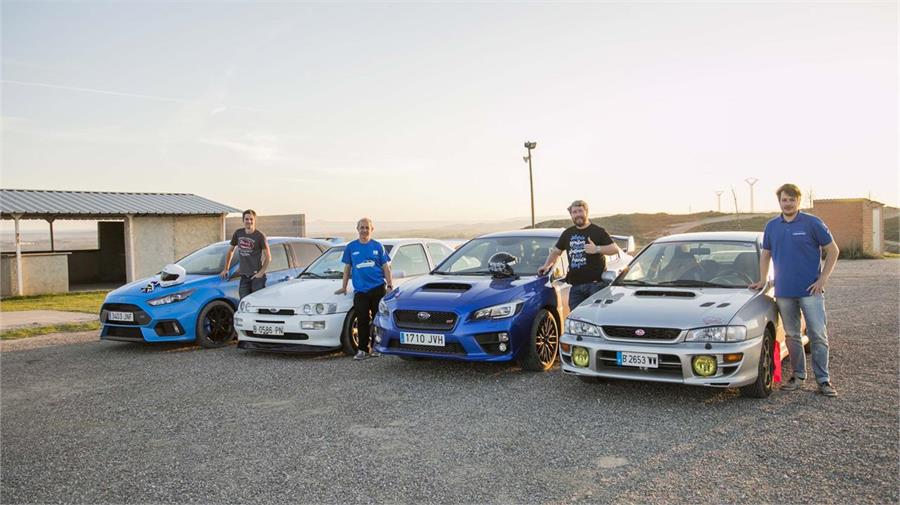 Rafa (Ford Escort RS Cosworth) y Albert (Subaru Impreza GT Turbo) nos acompañaron durante toda la jornada de pruebas. Desde Coches.net agradecemos su buen rollo y amabilidad en todo momento.