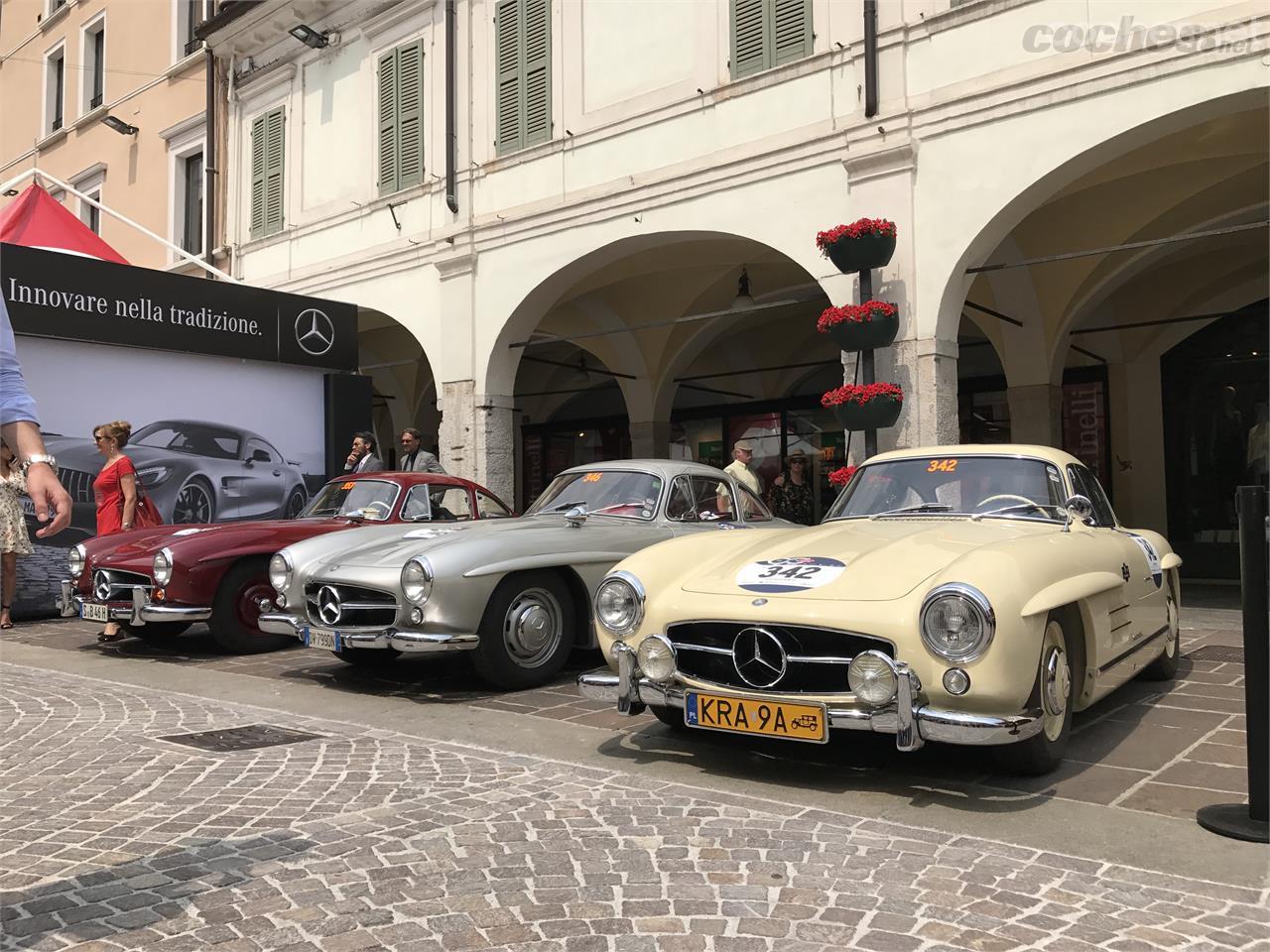 Jamás había visto tantos Mercedes 300 SL Gullwing (W198) juntos. En esta edición tomaron parte 23 alas de gaviota.