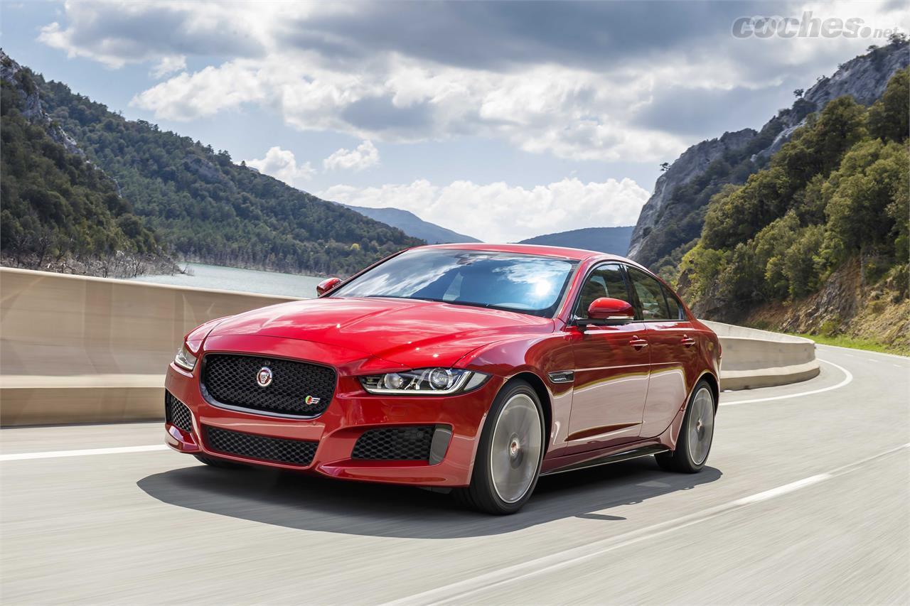 Nuevo motor de gasolina de 300 CV para la gama Jaguar