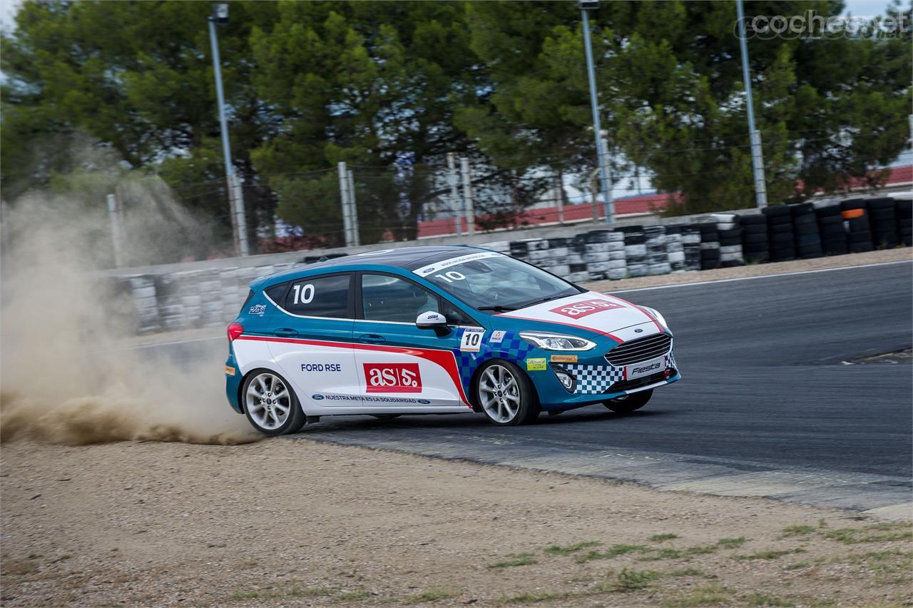 El nuevo Ford Fiesta demostró ser un coche rápido y poco gastón. Y eso que algunos de los pilotos se emplearon a fondo con él.