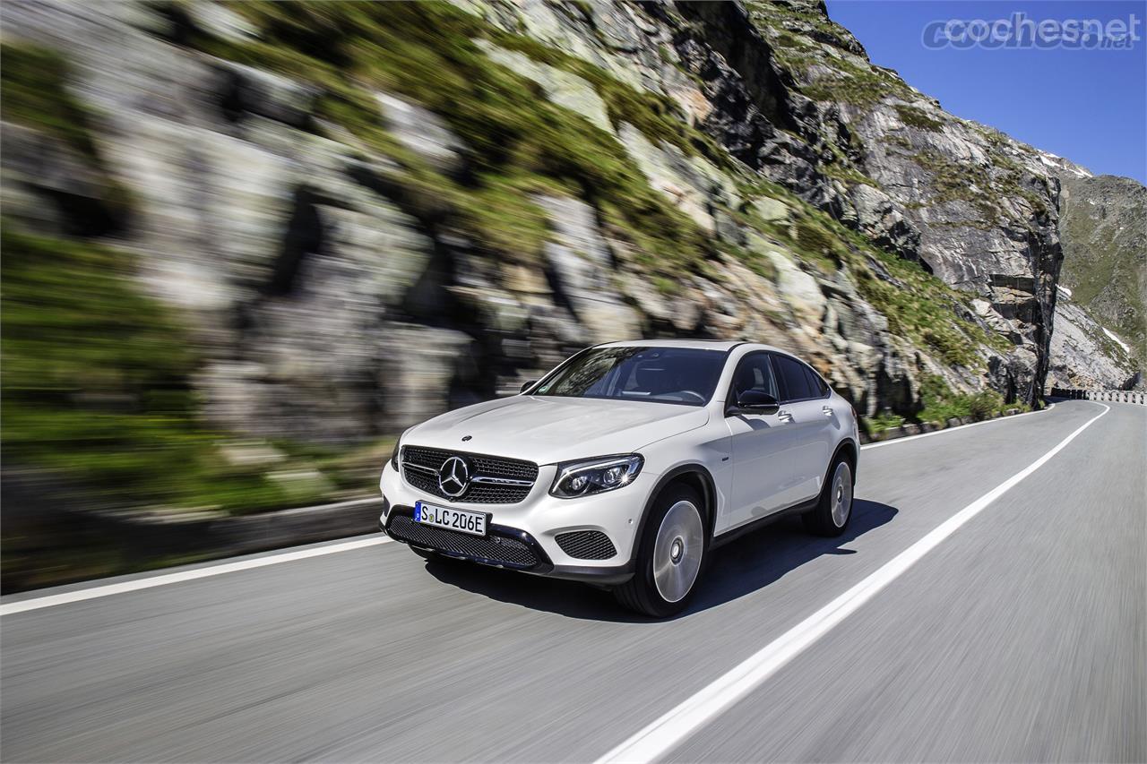 El Mercedes-Benz GLC 350e es hasta el momento el híbrido enchufable más vendido de la marca alemana en España. 