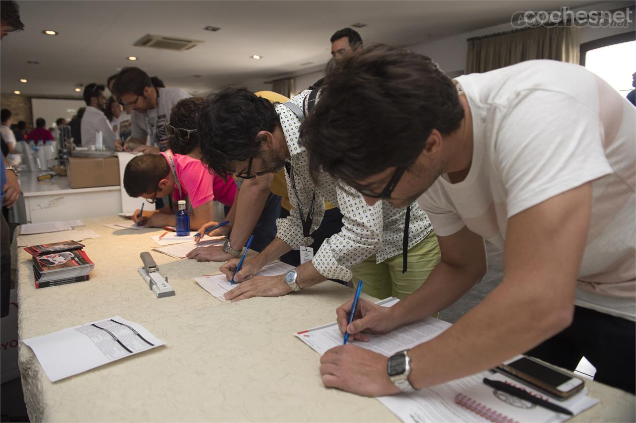 Como siempre, firmando la "compra" del coche en caso de algún percance...