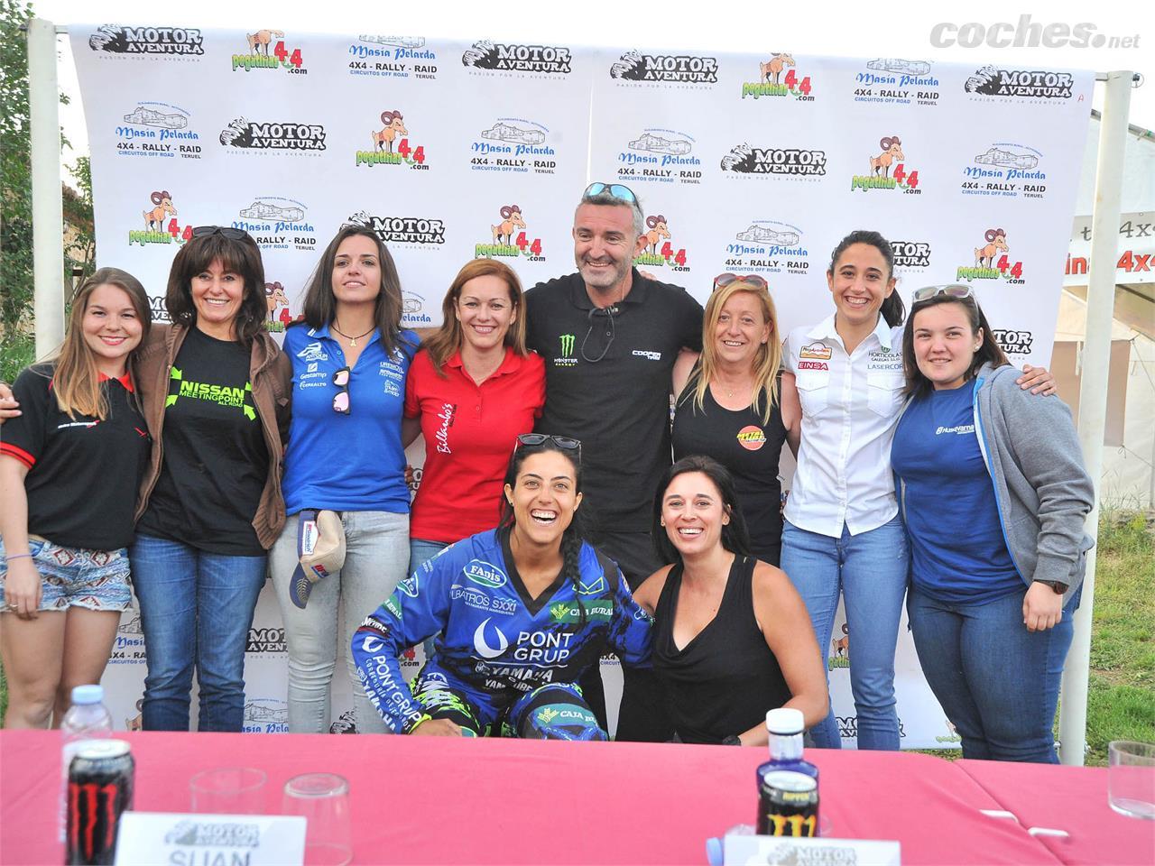 Nivelazo. Al de la barba (David Nadal), le dejamos colarse en la foto por ser uno de los organizadores que si no...