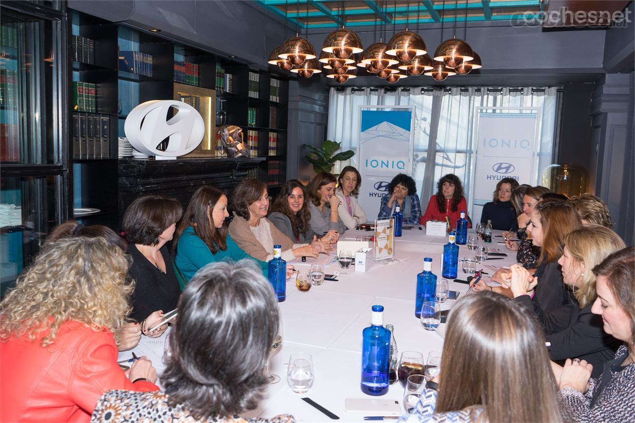 El objetivo del foro es ayudar a las mujeres profesionales de la automoción a tener mayor relevancia en su sector y a dar voz a la mujer conductora.