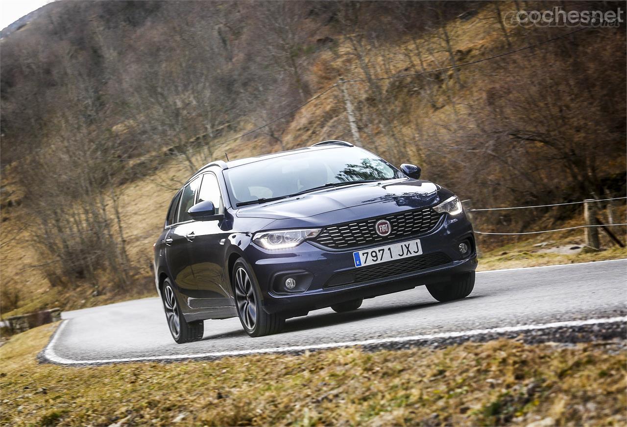 El Tipo era el coche más grande pero se mantiene dentro del segmento; no en balde, el resto de sus oponentes ofrecen también versiones familiares con los mismos motores.