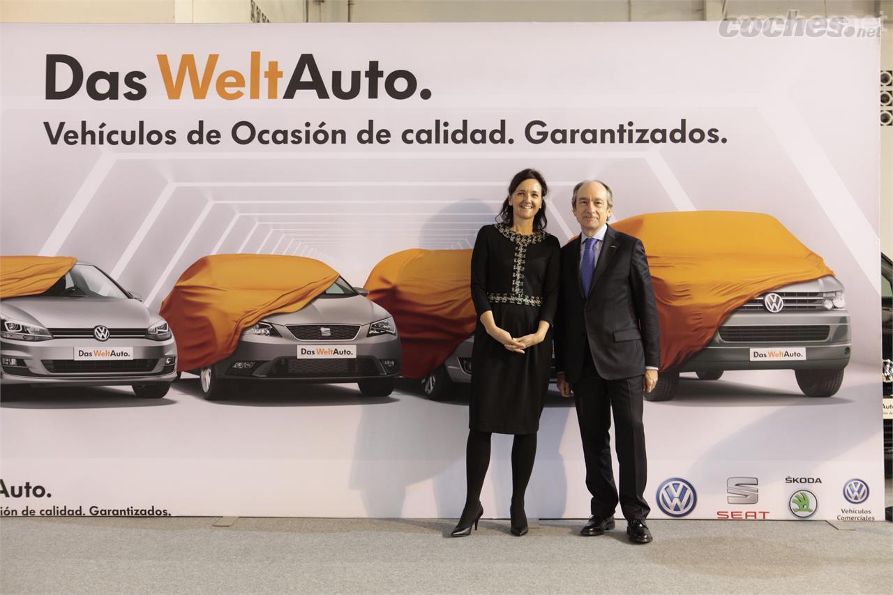 Los responsables de Das WeltAuto, Arantxa Esteban, en Seat, y Antonio García, en Volkswagen Group España Distribución.