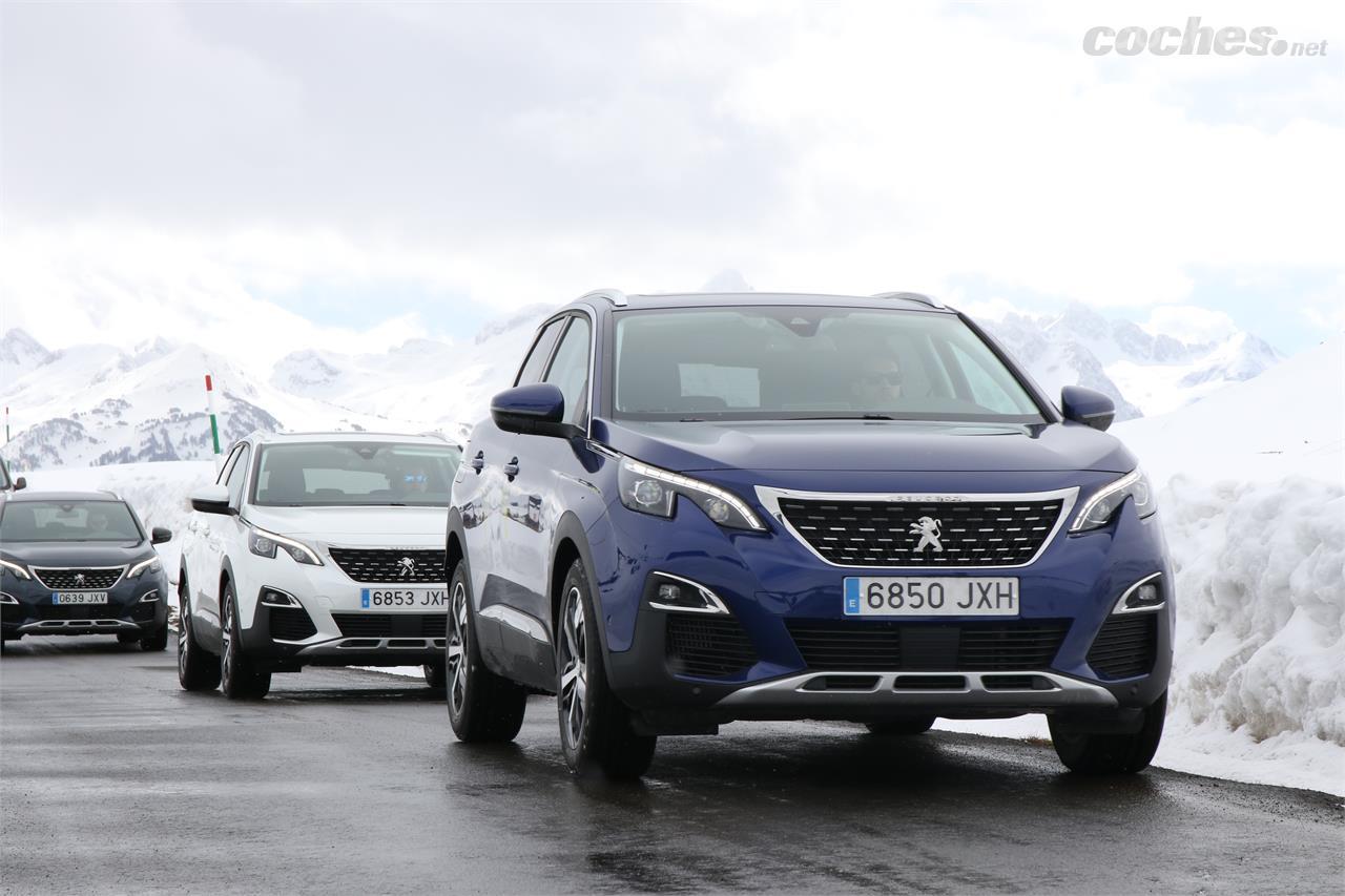 Peugeot 2008, 3008 y 5008 pueden equipar Grip Control como opción. Es una alternativa para los clientes que suben a menudo a pistas de esquí, por ejemplo. 