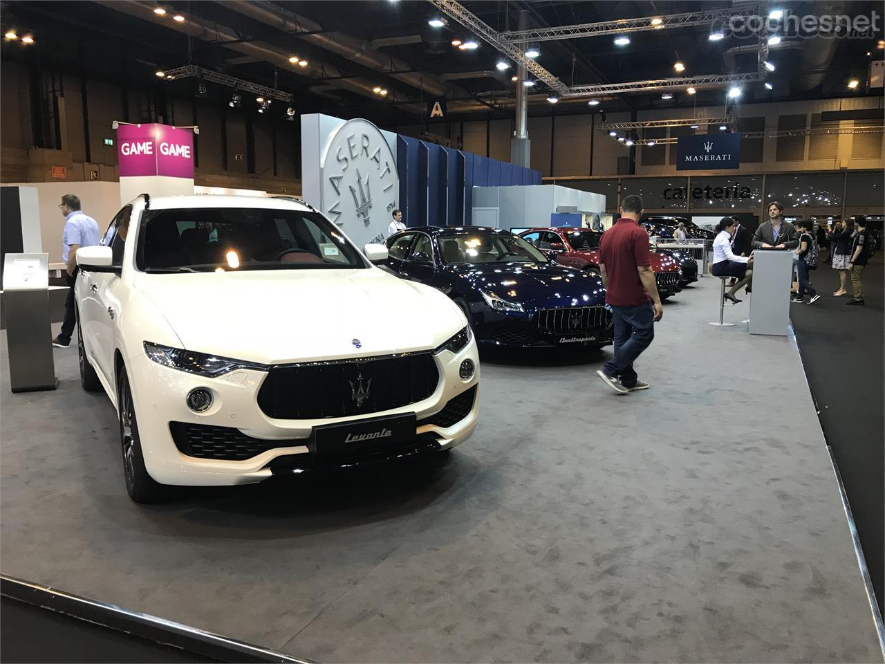 Las marcas de lujo tienen también su hueco en el salón. No están todas pero pueden verse modelos de Maserati, Morgan, Lotus o Bentley.