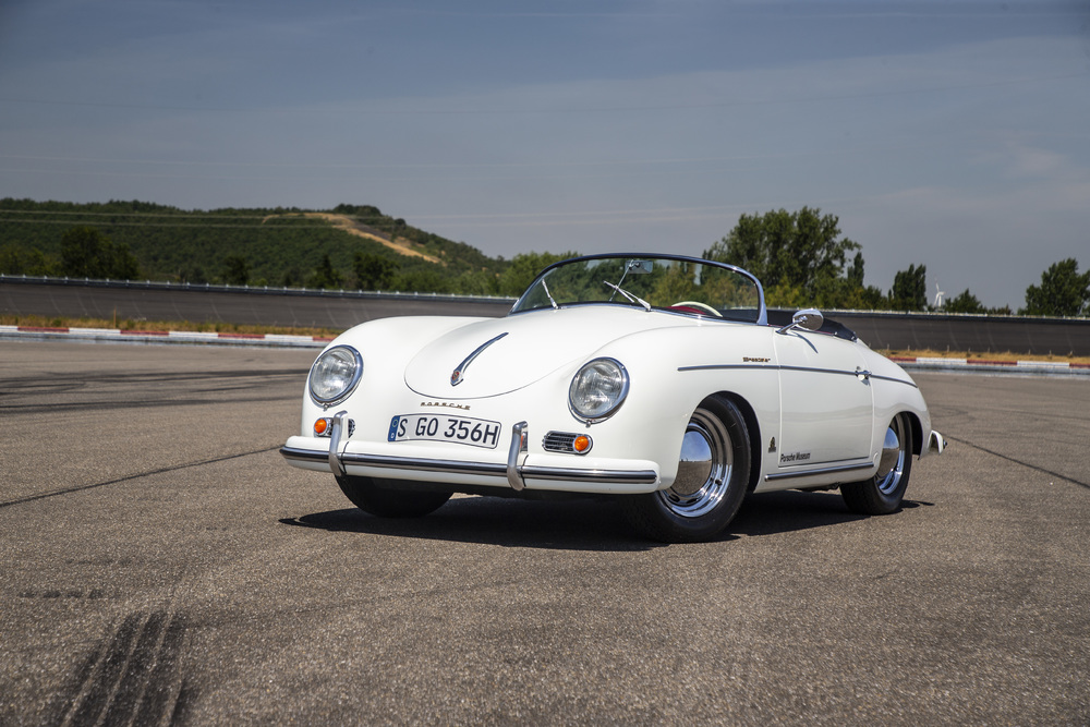 Porsche nos mostró una unidad impecable de 356, proveniente del museo de la marca. 