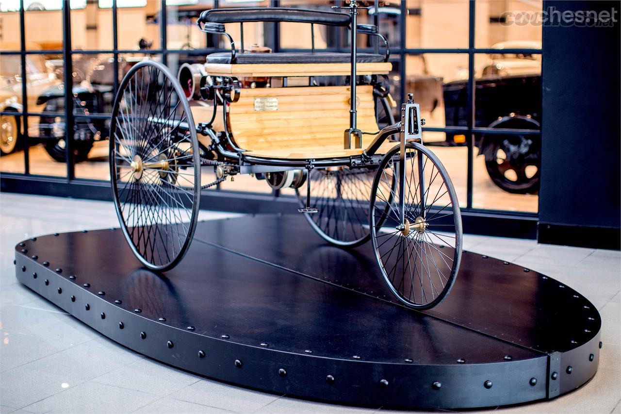 Réplica del triciclo que patentó Carl Benz en 1886.