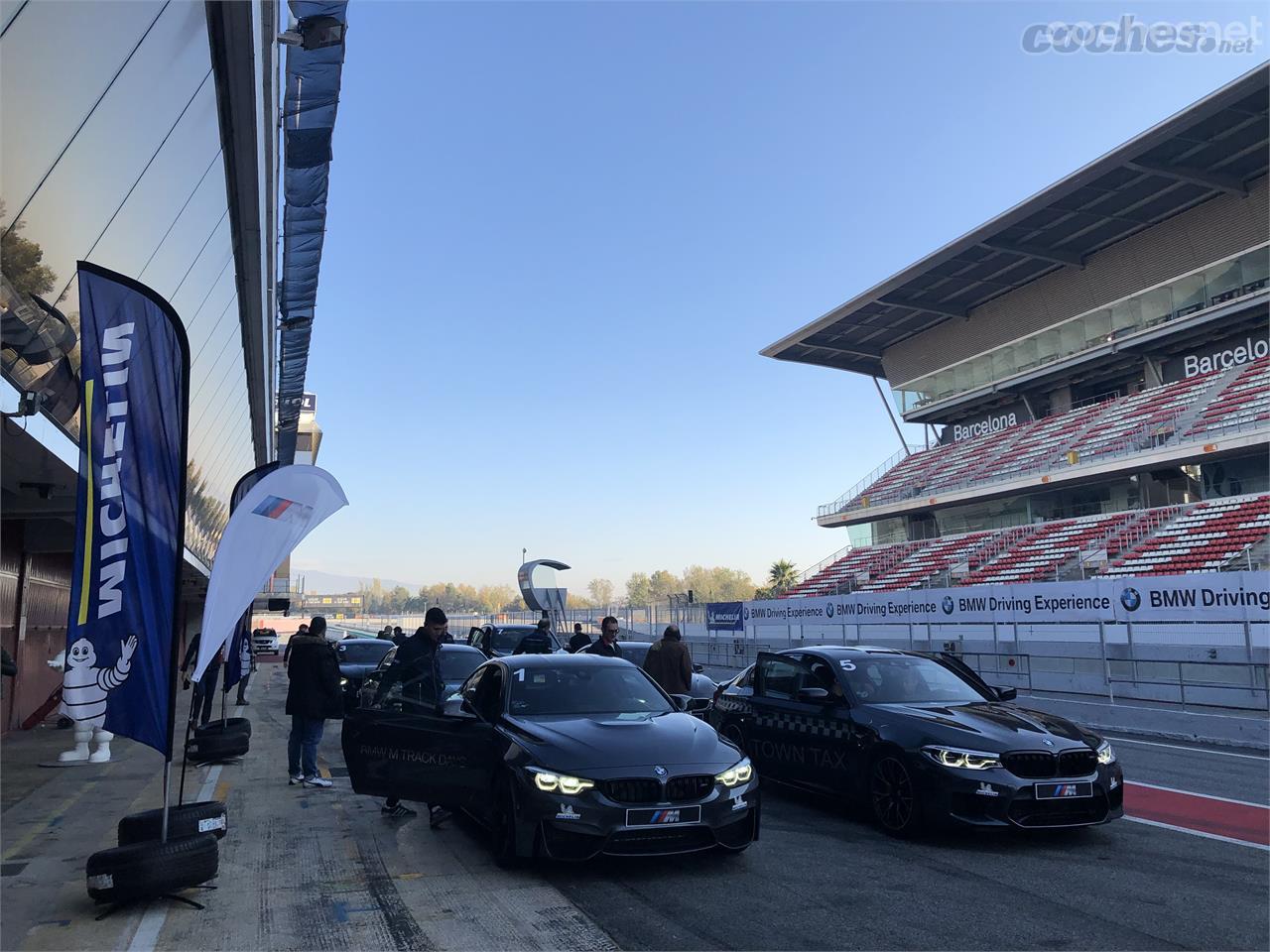 Bajo la supervisión del concesionario Barcelona Premium, varios clientes de BMW M disfrutaron de una jornada de pruebas y mejora de sus aptitudes para conducir en circuito. 