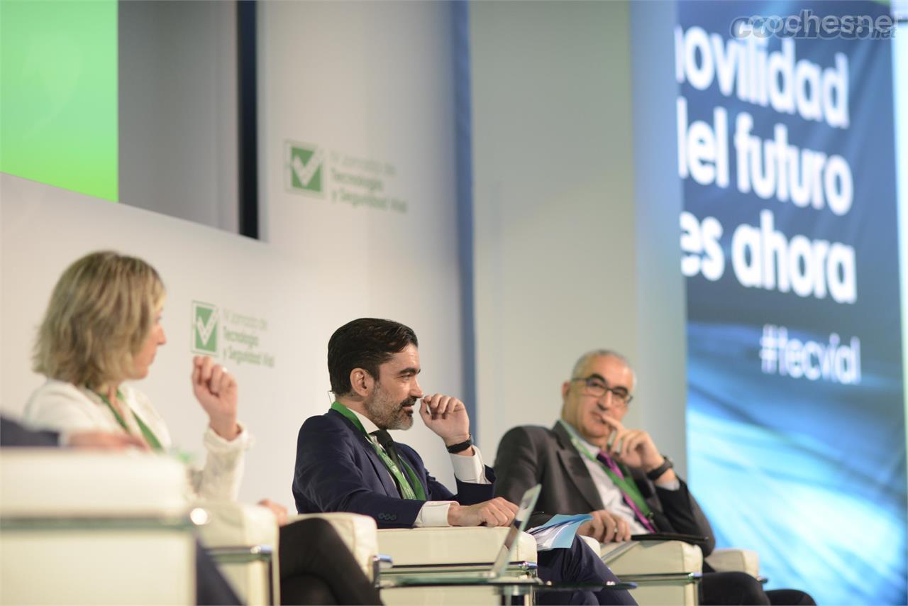 Sonia Díaz De Corcuera (País Vasco), Álvaro Gómez (DGT) y Juli Gendrau (Servei Catalá).