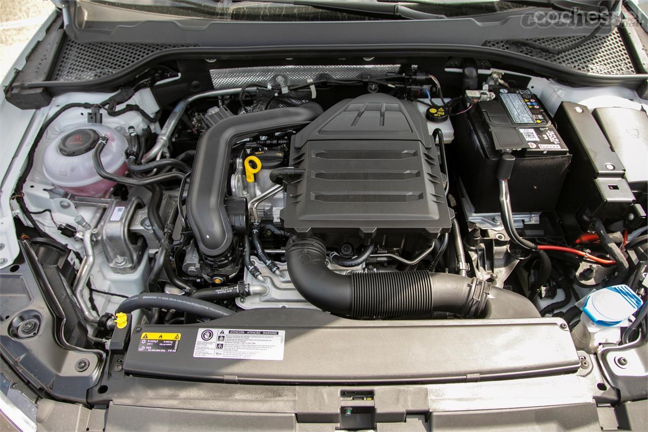 El motor 1.0 TSI del Grupo Volkswagen también es un gran conocido. Tiene 115 CV y ofrece un empuje y una fuerza adecuada para mover bien al León.