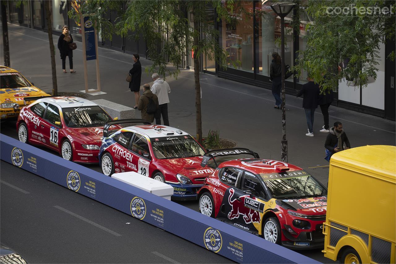 Loeb y Ogier no estaban en París pero sí los coches con los que fueron -y son- protagonistas en el Campeonato del Mundo de rallies