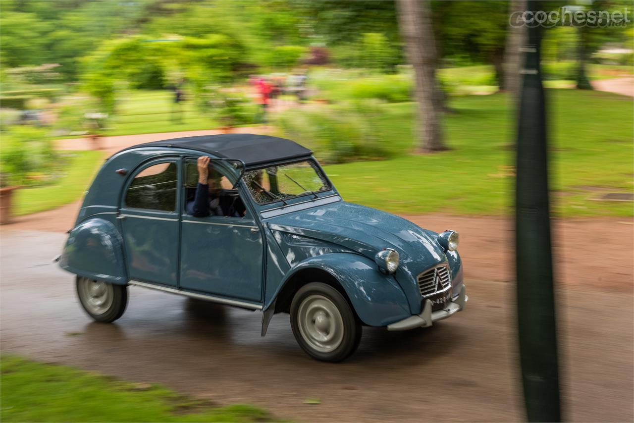 Pocos conceptos han aunado sencillez y libertad. El 2 CV es uno de los iconos automovilísticos del Siglo XX.