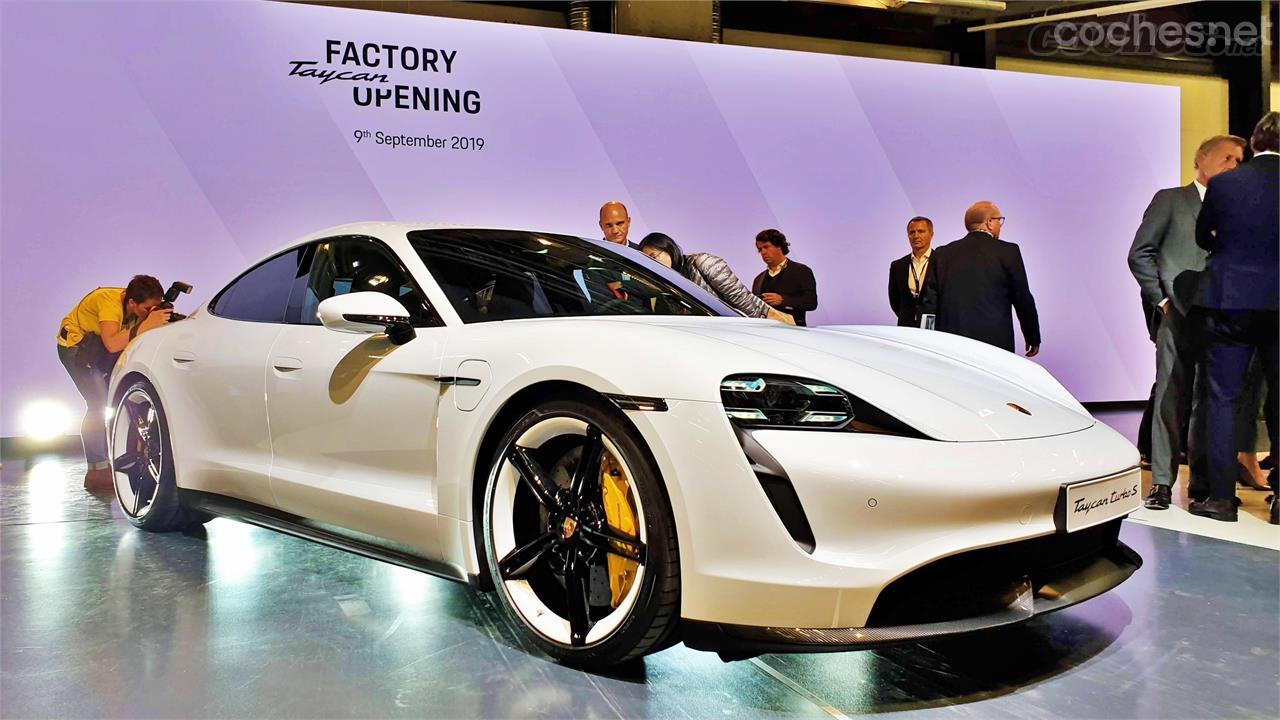 Porsche inaugura la fábrica del nuevo Taycan