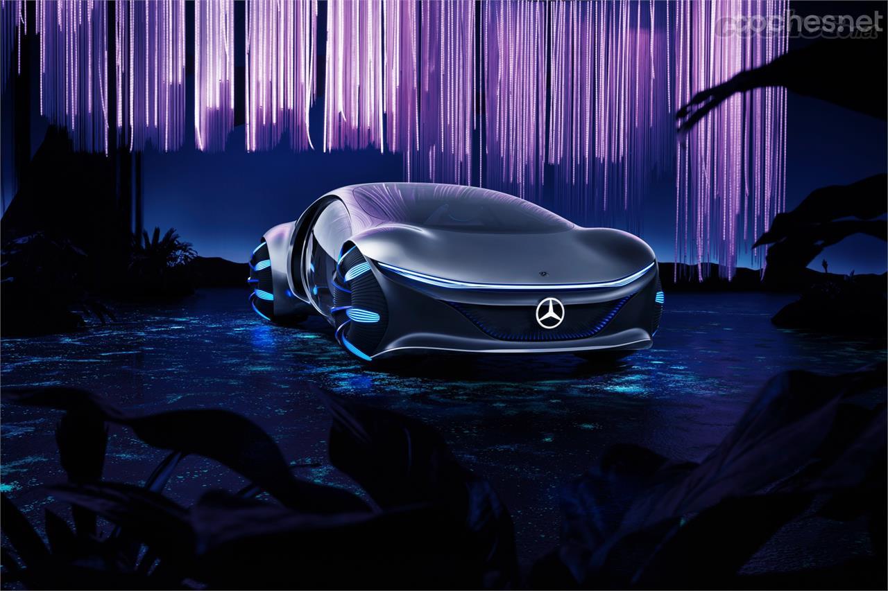 Un coche inspirado en el universo avatar. El Mercedes Vision AVTR tiene unas líneas orgánicas y  una estética totalmente futurista.