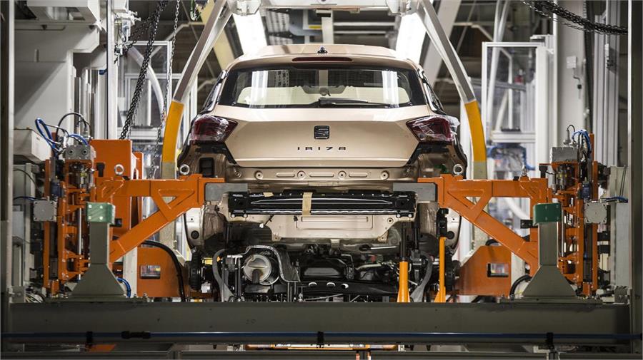 Ayer 16 de abril se inició un proceso de reactivación por parte de la industria del automóvil en España.