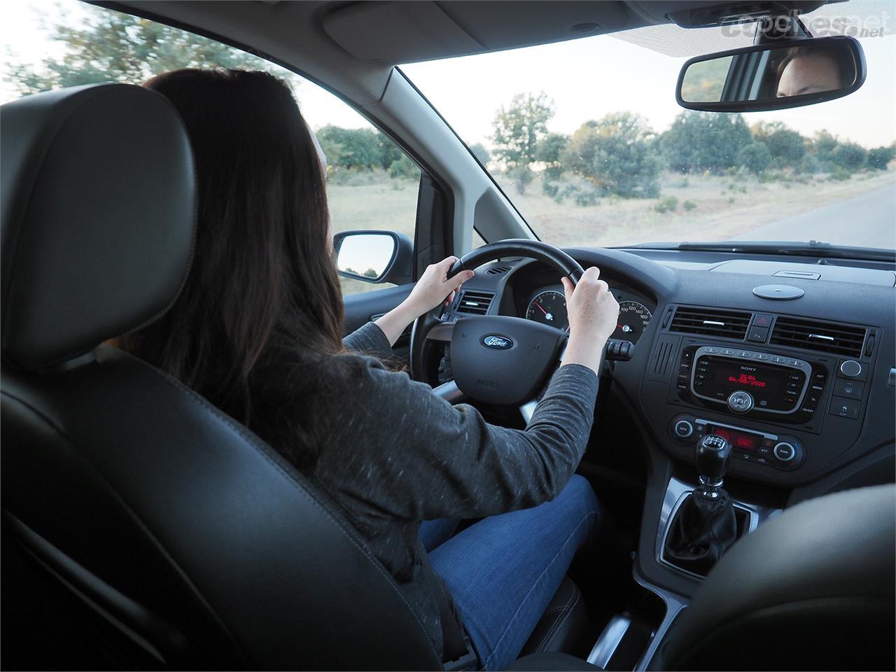Postura de conducción, clave para tu seguridad. Ajústala en 10 pasos