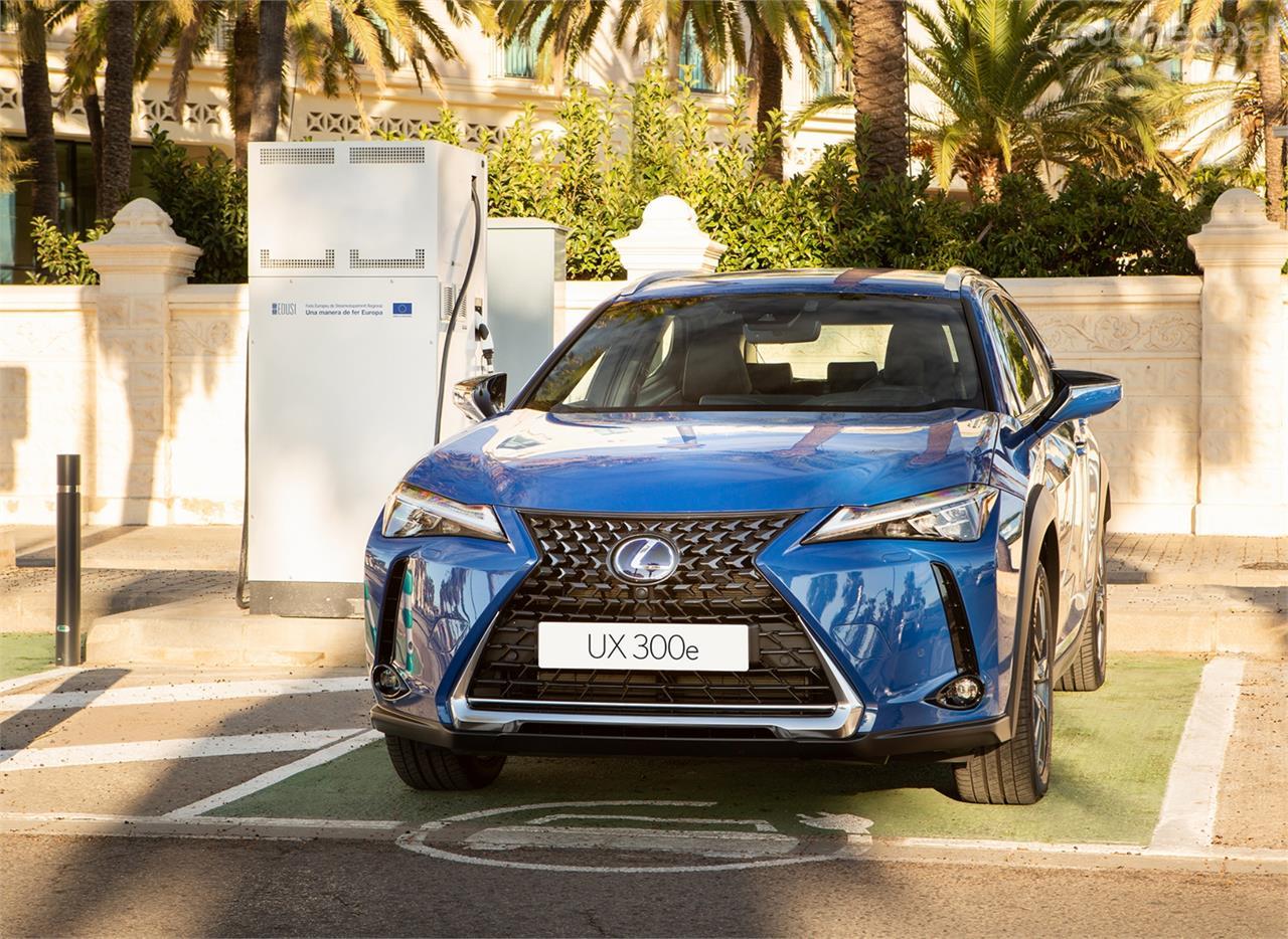 Los coches eléctricos definen la potencia de carga en función del tipo de cargador y del máximo que pueden asumir.