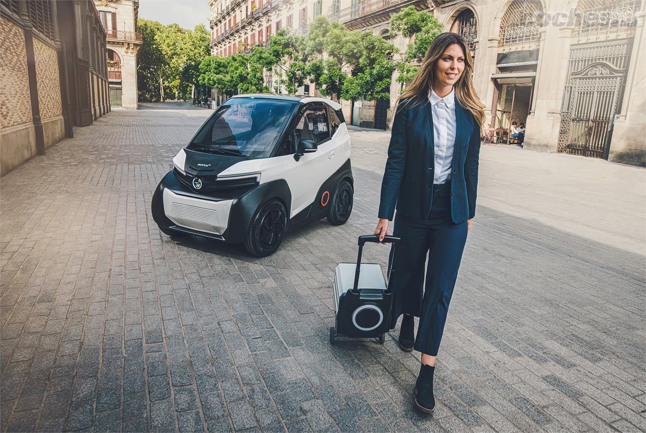 Las baterías del Silence S04 tienen formato de carrito y pueden llevarse a casa para cargarlas.