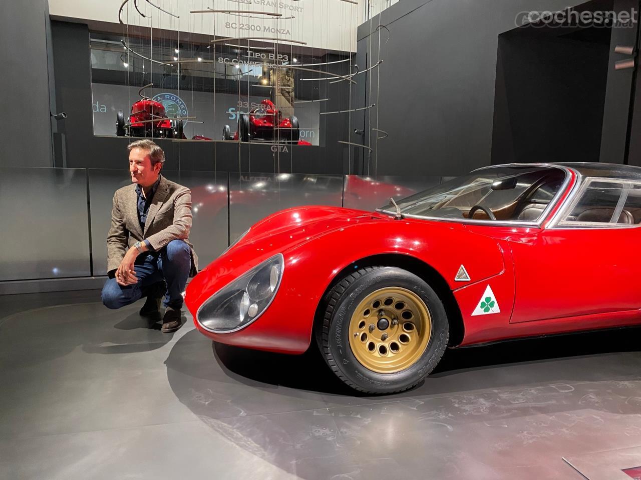 Alejandro Mesonero con uno de sus favoritos, el 33 Stradale.